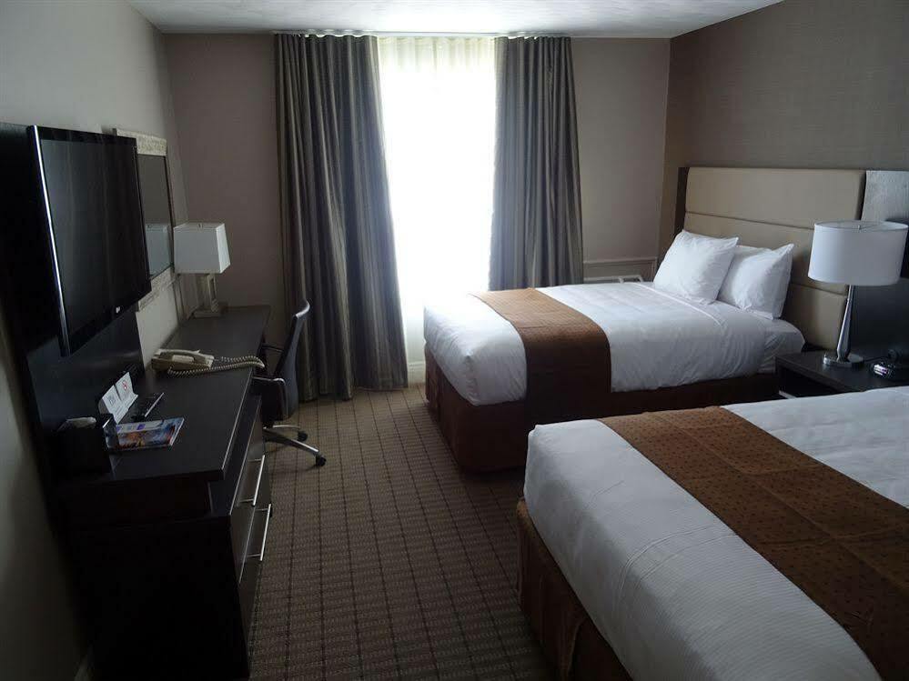 Ramada By Wyndham Ottawa On The Rideau Ξενοδοχείο Εξωτερικό φωτογραφία
